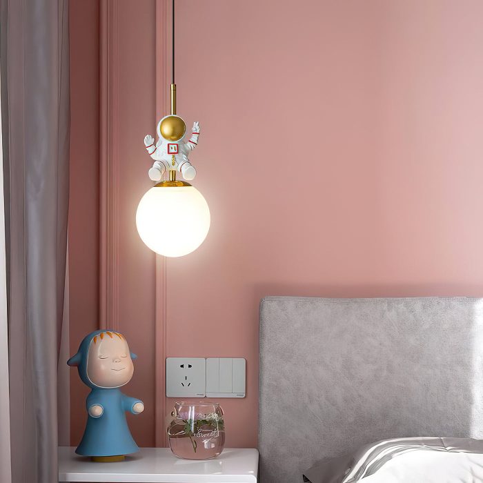 Moon Astronaut Pendant Light - Image 8